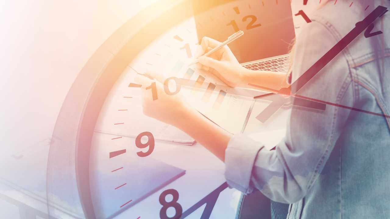 教員の長時間労働:論文から見えた問題点とは?